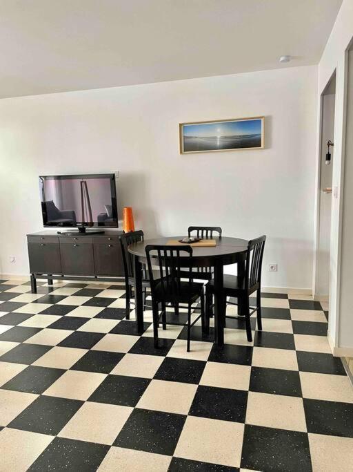 Apartamento Au Parisien Ault Exterior foto