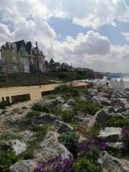 Apartamento Au Parisien Ault Exterior foto